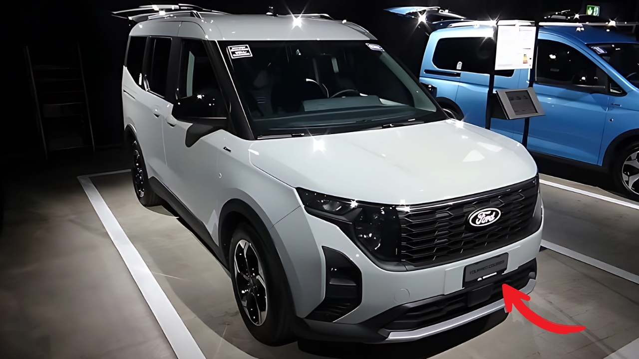 2025 Ford Tourneo Active